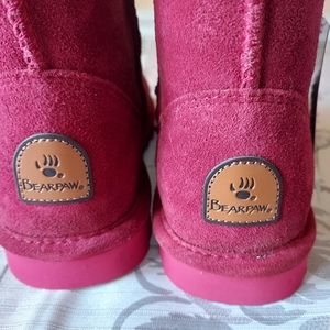 Bearpaw women's size 8 short boot